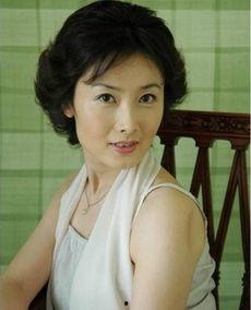 女演员杨柳生活照,镜头下的优雅与魅力